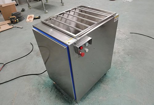 Commercial-Meat-Grinder-03